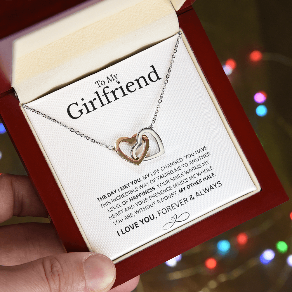To My Girlfriend | Interlocking Hearts Necklace